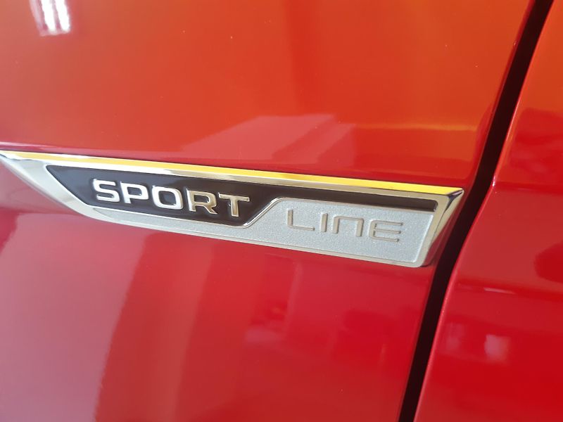 Škoda Karoq 2.0 TDI 4x4 SPORTLINE          - fotka 8 z 26