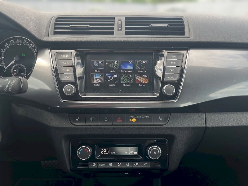 Škoda Fabia (2022) Ambition Plus 1.0 TSI DSG Navi - fotka 24 z 33
