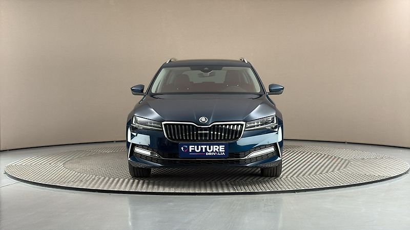 Škoda Superb 2.0 TDI DSG 4x4 L&K Combi - fotka 3 z 34