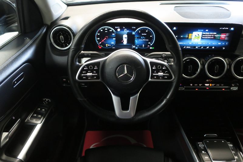 Mercedes-Benz GLB (2022) 220 D 4MATIC - fotka 15 z 48
