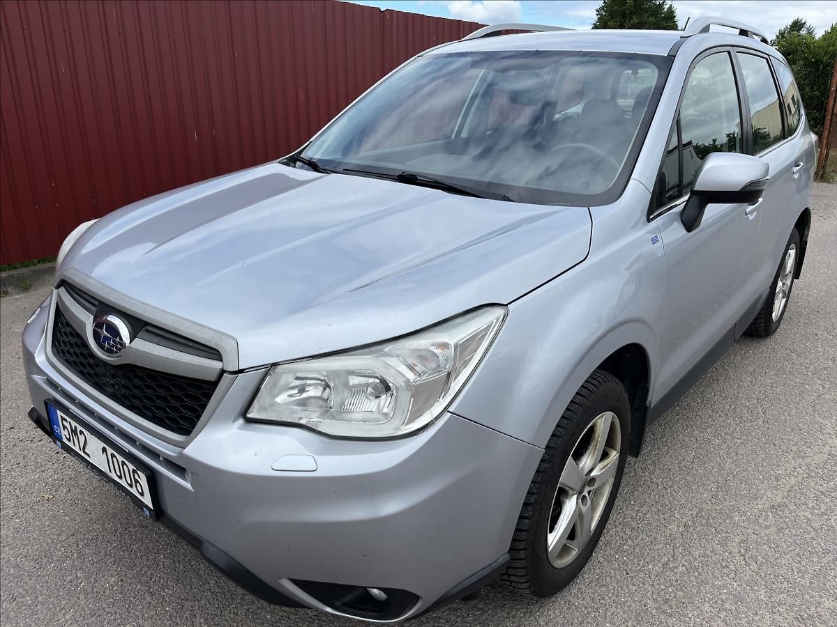 Subaru Forester 2,0 D-L 108KW 4x4 TZ ČR SERVIS