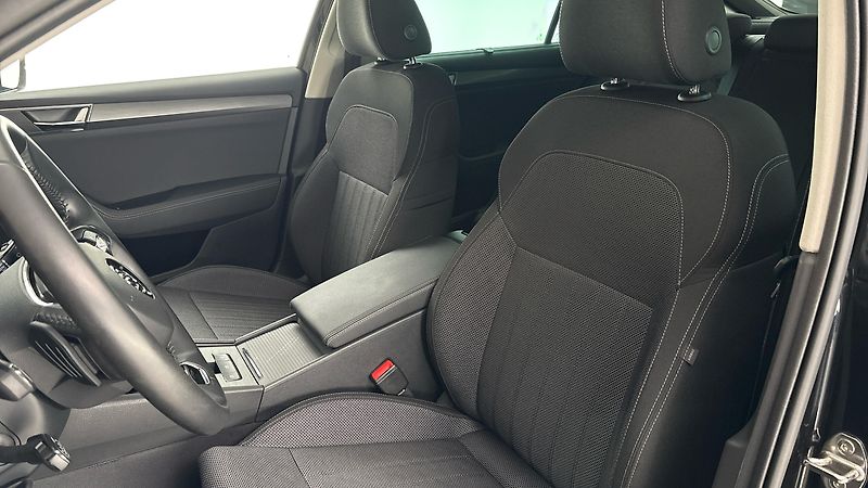 Škoda Superb 2.0 TDI DSG 4x4 Style - fotka 15 z 30