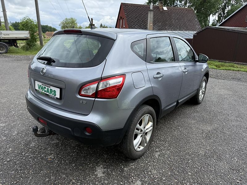 Nissan Qashqai 1,5dCi - fotka 4 z 16
