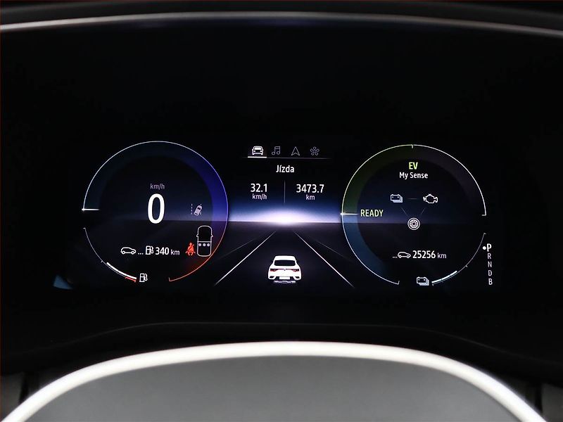 Renault Arkana (2023) Intens E-Tech - fotka 9 z 21