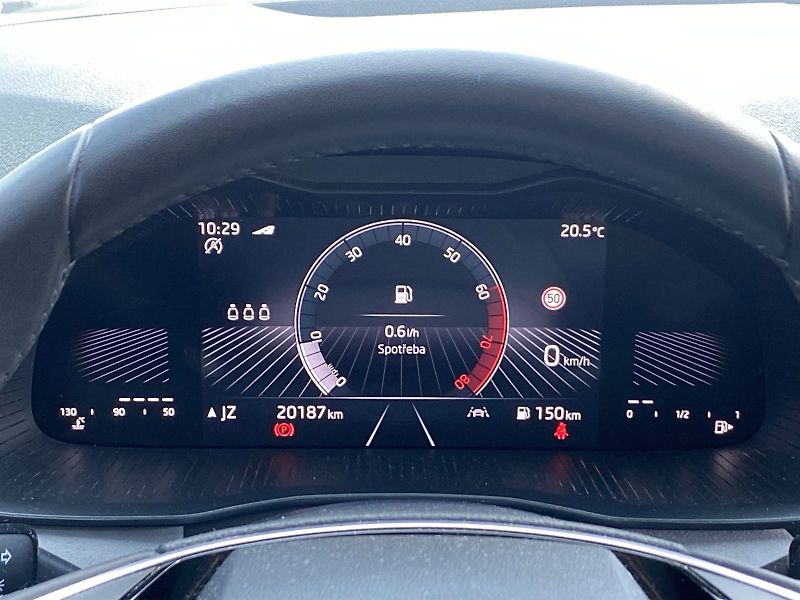 Škoda Scala (2025) 1.0 TSI Top Selection - fotka 7 z 33