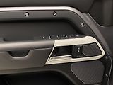 Land Rover Defender 110 D250 HSE AWD AUT CZ - náhled 29