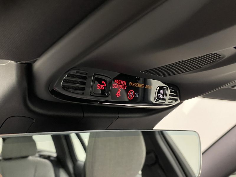 Volvo V60 CC B4 AWD BRIGHT PLUS AUT  - fotka 30 z 41