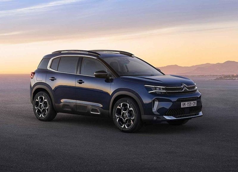Malá SUV Opelu jsou úsporná jak v benzinových, tak i dieselových verzích