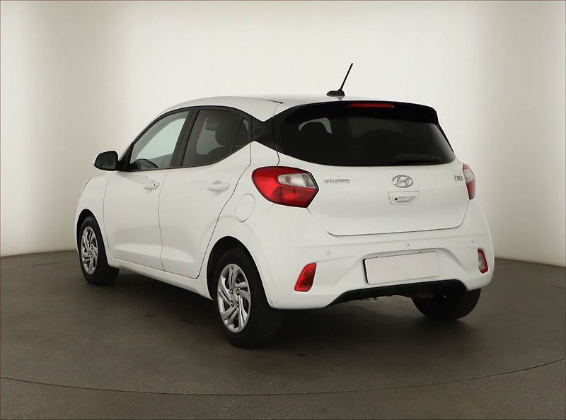 Hyundai i10 (2022) 1.0, Automat, ČR,1.maj - fotka 4 z 13