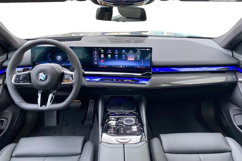 BMW Řada 5 540d xDrive Sedan - fotka 3 z 10