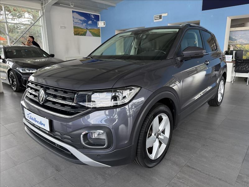 Volkswagen T-Cross 1,5   TSI 110kW,DSG,STYLE,1.MA - fotka 3 z 26