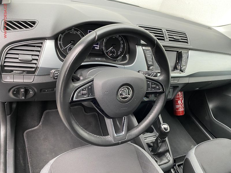 Škoda Fabia (2019) 1.0 TSi, Ambition, navi - fotka 12 z 18