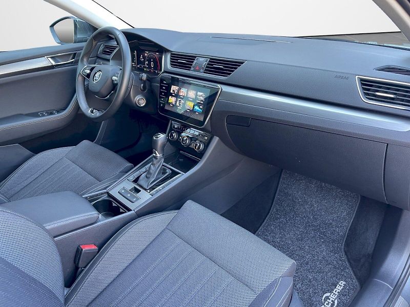 Škoda Superb (2023) 2.0 TDI 147kW DSG Style Plus c - fotka 20 z 35