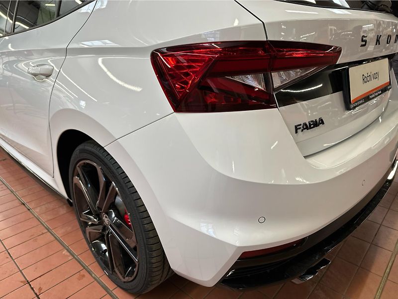 Škoda Fabia 1,5 TSI 130 kW 7-stup. automat - fotka 21 z 24