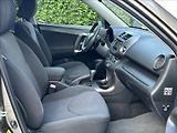 Toyota RAV4 2,0 158PS  Life A/T 4x4 - náhled 16