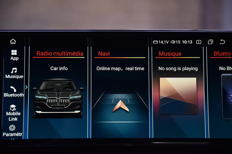 BMW Řada 5 520d M SPORT PAKET, PANORAMA - fotka 23 z 51