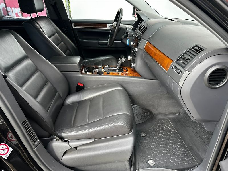 Volkswagen Touareg 3,2 V6 177kW-4X4-LPG - fotka 12 z 36