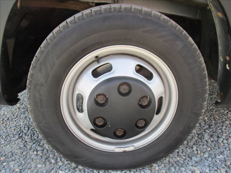 Iveco Daily 2,3 D 35C13, 6míst,klima,DPH, - fotka 20 z 30