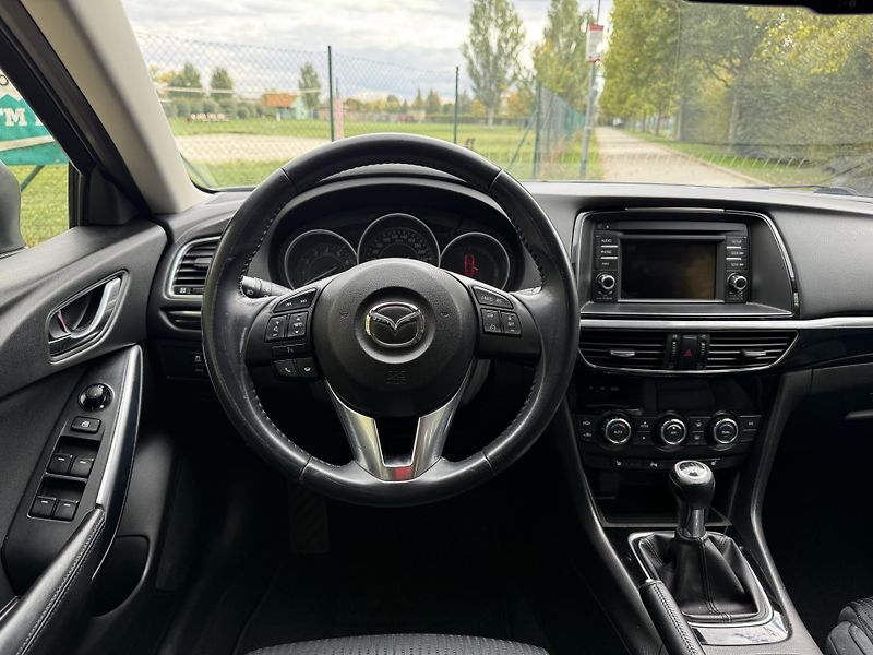 Mazda 6 2.0 Center-Line - fotka 24 z 32