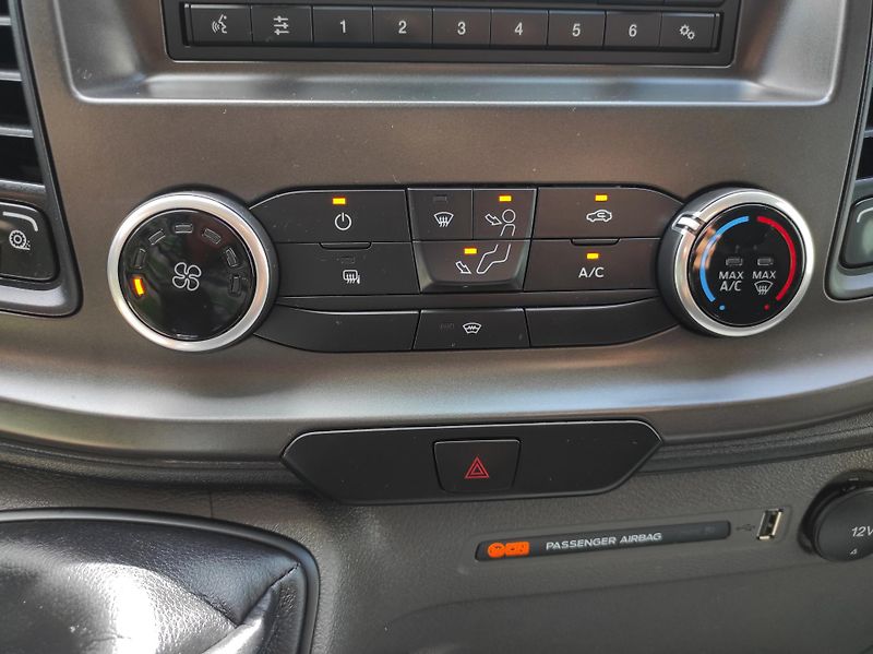 Ford Transit 2,0EcoBlue 125kW, L3,Tažné,ČR - fotka 17 z 40