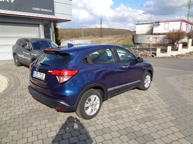 Honda HR-V (2018) 1,5 Comfort REZERVACE!!! - fotka 7 z 24