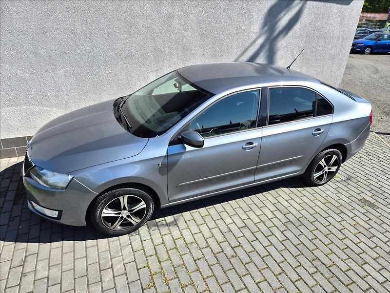 Škoda Rapid 1,2 TSi Klima Tempomat Alu TZ - fotka 2 z 27