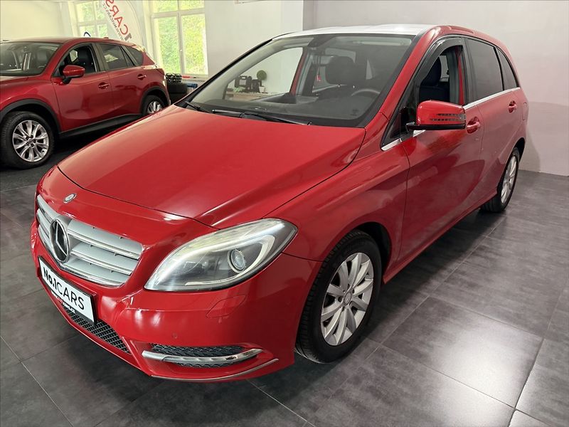Mercedes-Benz Třídy B 1,8   CDi BI-XEN NAVI VÝHŘEV - fotka 3 z 40