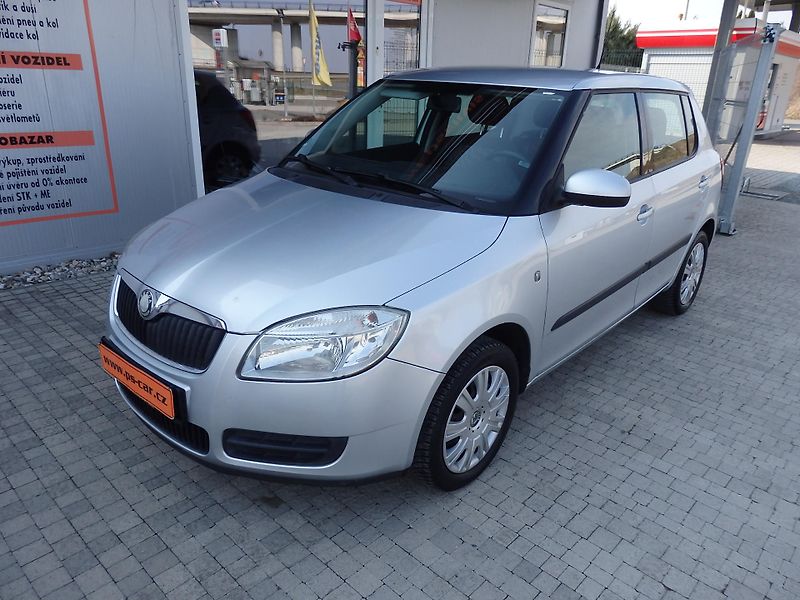 Škoda Fabia 1.4 16V KLIMA, 8x AIRBAG - fotka 2 z 13