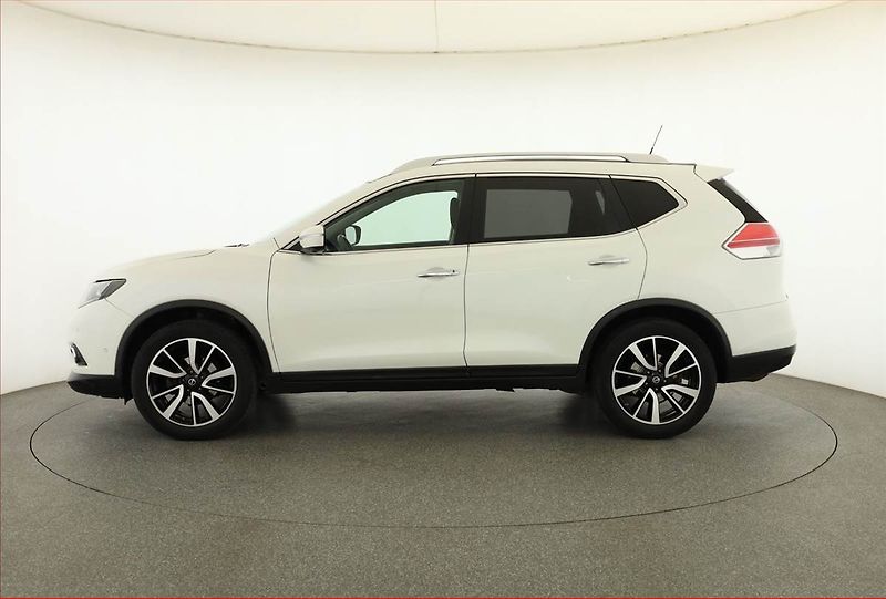 Nissan X-Trail (2016) 1.6 dCi, Automat, Serv.kniha - fotka 3 z 18
