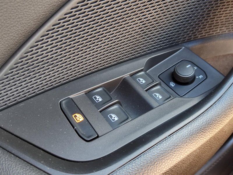 Škoda Octavia (2023) Combi Ambition Plus 2,0 Tdi 11 - fotka 24 z 36