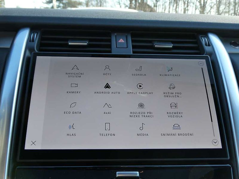 Land Rover Discovery 5 3,0 Gemini D350 - fotka 27 z 44