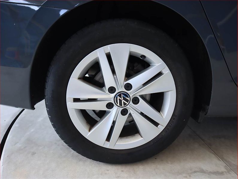 Volkswagen Golf (2021) Life 2.0 TDI, Automat, Navi - fotka 15 z 21