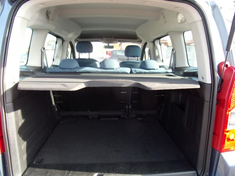 Citroën Berlingo (2009) 1,6i KLIMA VÝHŘEV  - fotka 13 z 31