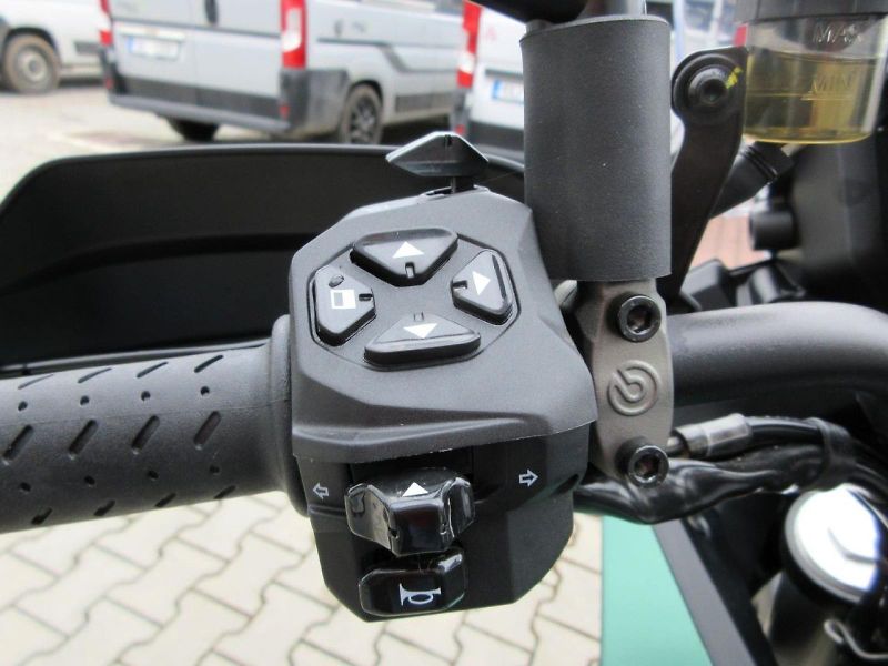 Moto Guzzi (2026) Stelvio A. R. A. S. e5+ - fotka 13 z 15