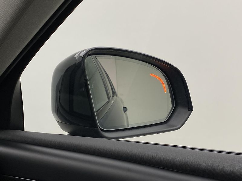 Volvo XC40 B4 DARK ULTRA AUT CZ - fotka 36 z 56