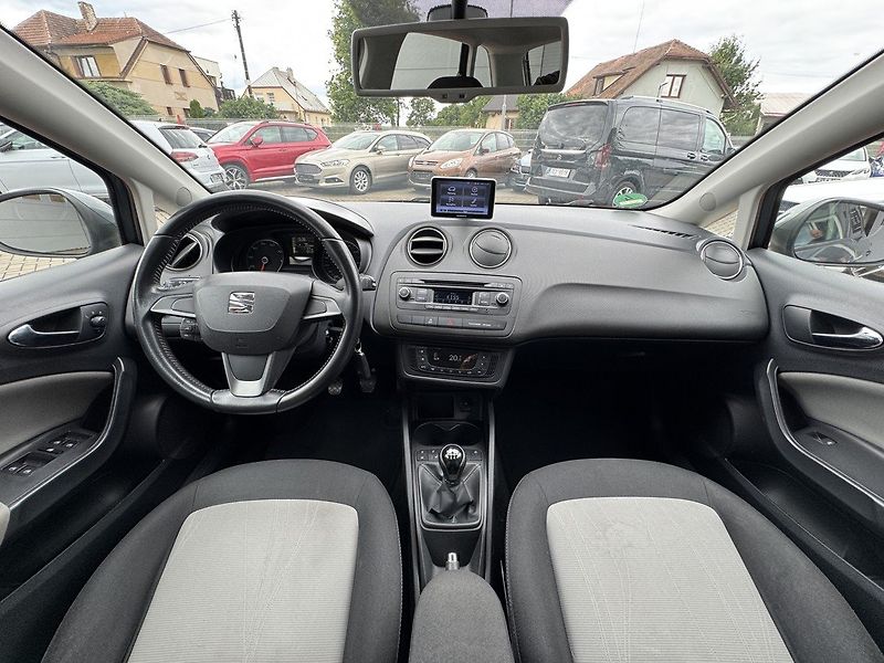 Seat Ibiza (2014) 1.4i 16V Navi Digi Klima - fotka 6 z 50