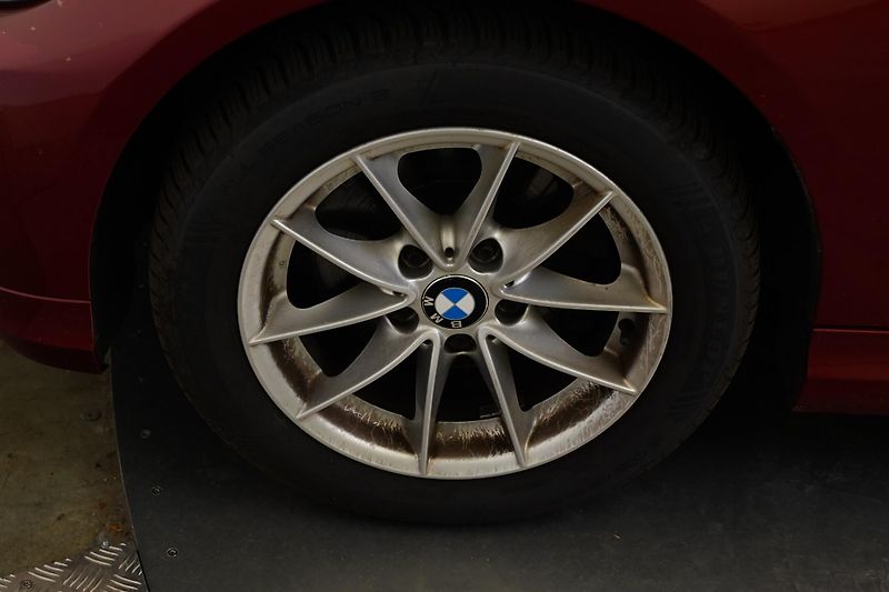 BMW Řada 3 - fotka 10 z 28