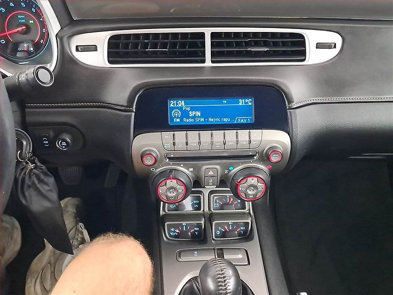 Chevrolet Camaro (2012) 6.2 V8 - fotka 12 z 17