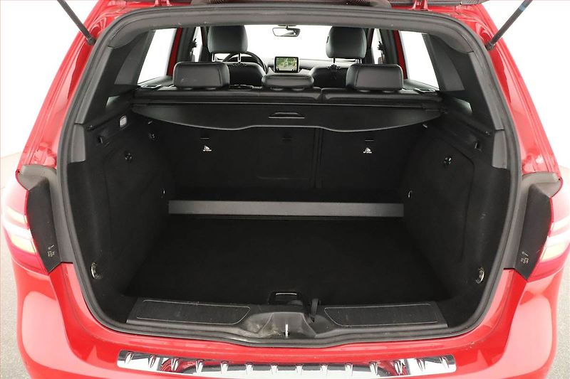 Mercedes-Benz Třídy B (2016) B 200 CDI, Automat, Kůže - fotka 11 z 18