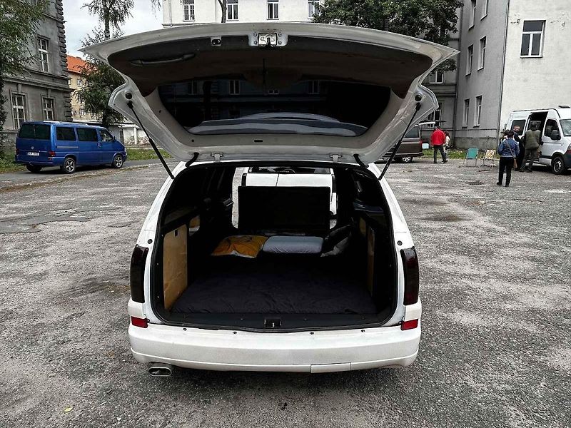 DIY karavan festival na Žižkárně v Českých Budějovicích. Dodávka Stanislava Vlažného.