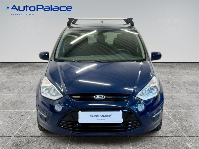 Ford S-MAX 1,6 EcoBoost 118kw TITANIUM - fotka 2 z 18
