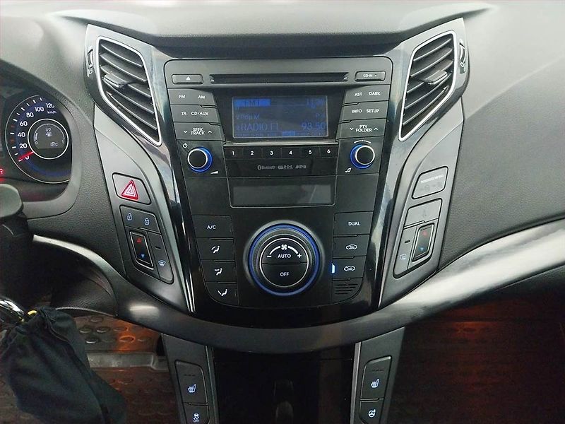 Hyundai i40 (2015) 1.7 CRDi, Serv.kniha, Tempomat - fotka 12 z 20