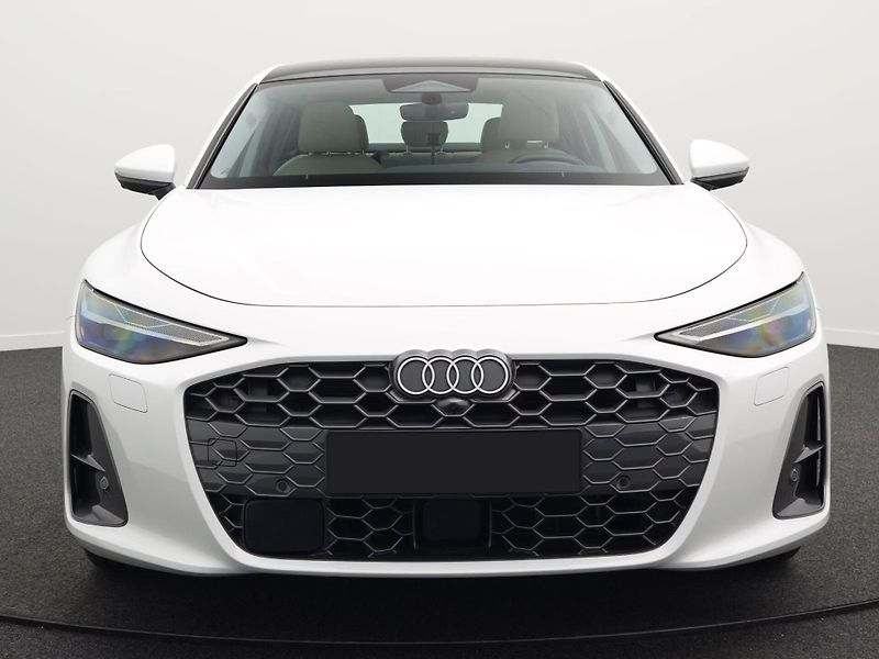 Audi A6 3.0TFSI quattro B&O HuD Pano - fotka 3 z 17