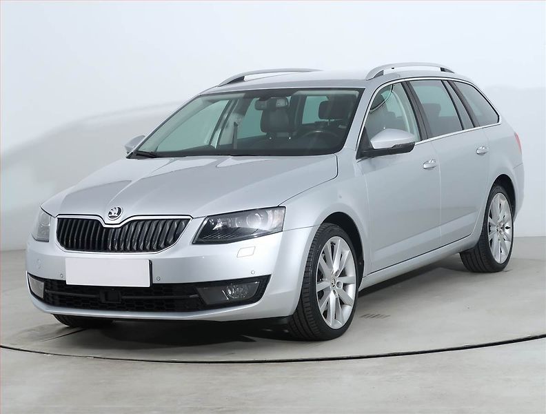 Škoda Octavia (2015) 2.0 TDI, 4X4, Automat - fotka 2 z 25