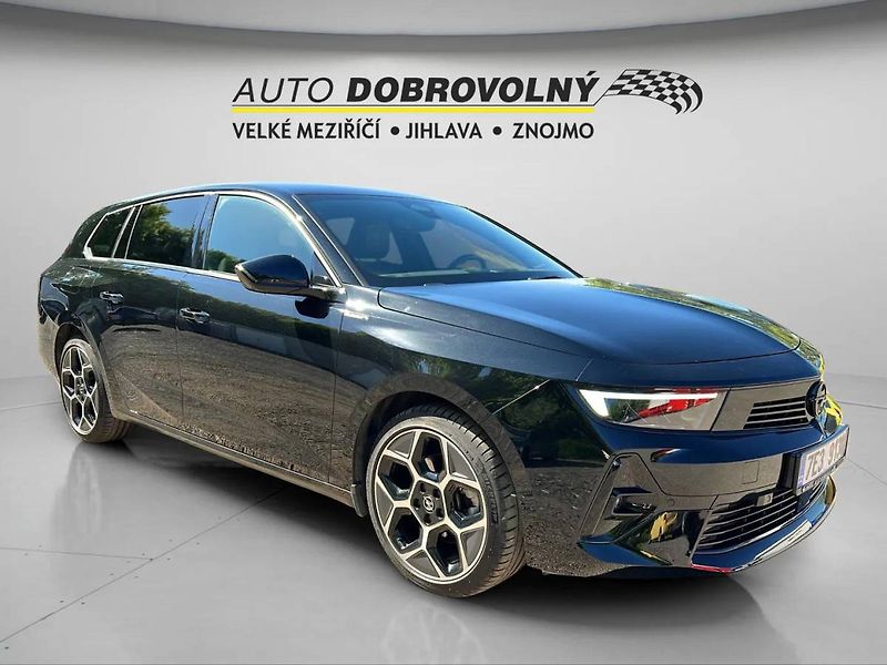 Opel Astra Sports Tourer GS BlueHDi 96kW - fotka 11 z 39