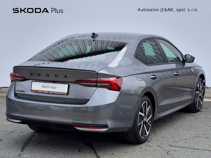 Škoda Octavia (2025) Sportline 1.5 TSI 110kW MHEV D - fotka 2 z 30