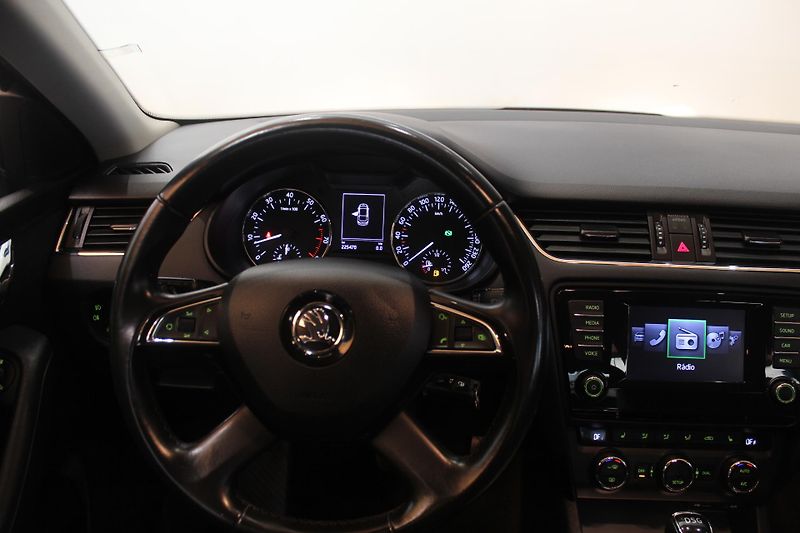 Škoda Octavia (2014) 1.2TSI DSG Elegance  - fotka 28 z 29