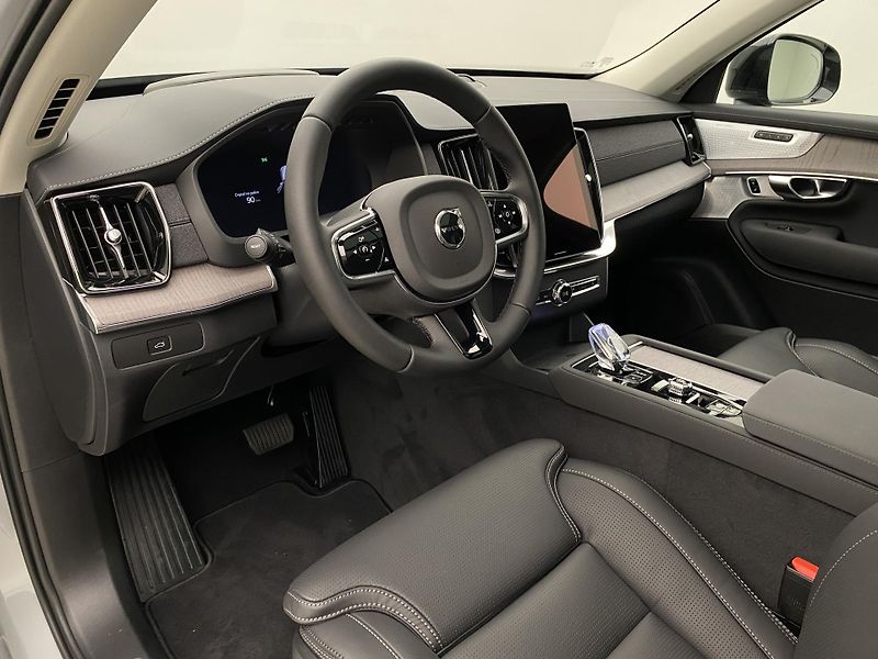 Volvo XC90 (2026) B5 AWD AUT DARK PLUS 7míst - fotka 23 z 69