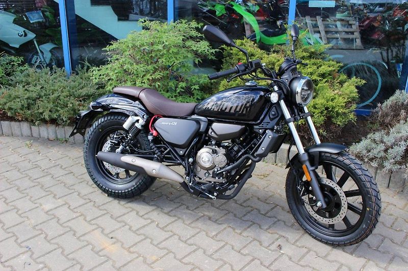 QJ Motor SRV 125 (2026) 2026 SKLADEM - fotka 1 z 7