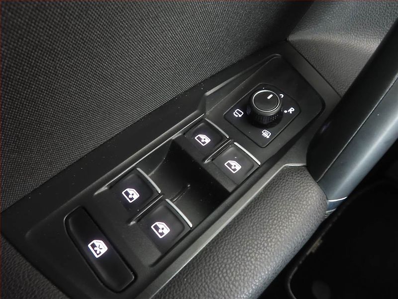 Volkswagen Tiguan Allspace (2019) R-Line 2.0 TDI - fotka 17 z 17
